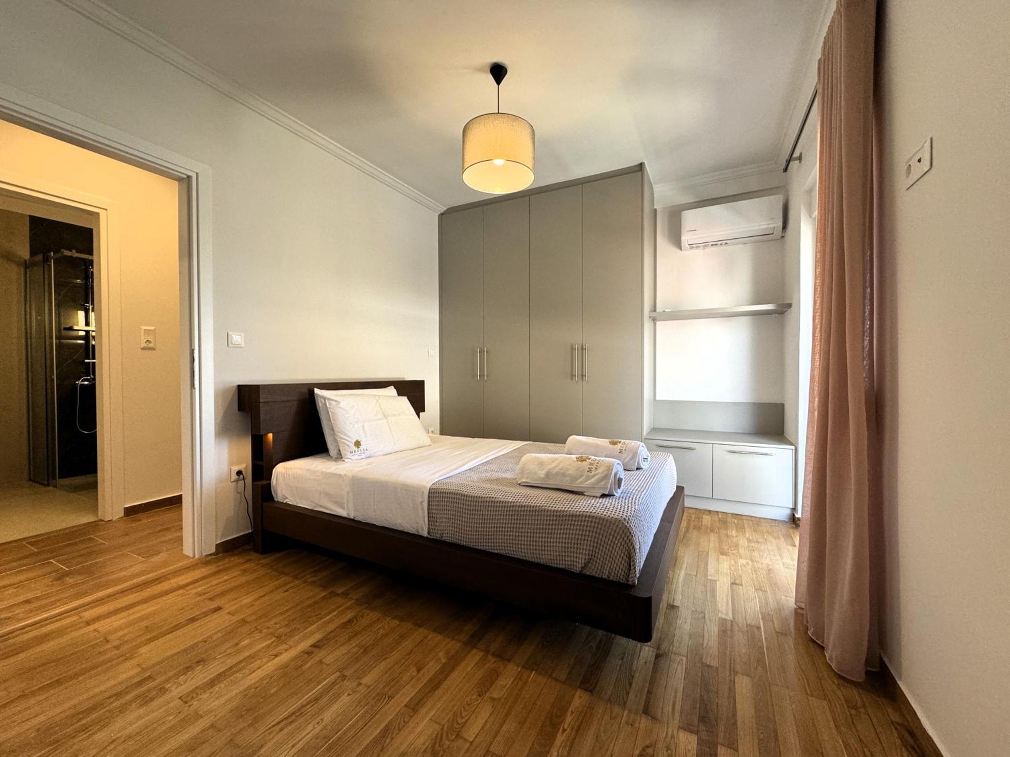Piraeus Center Sea View Apartment Екстериор снимка