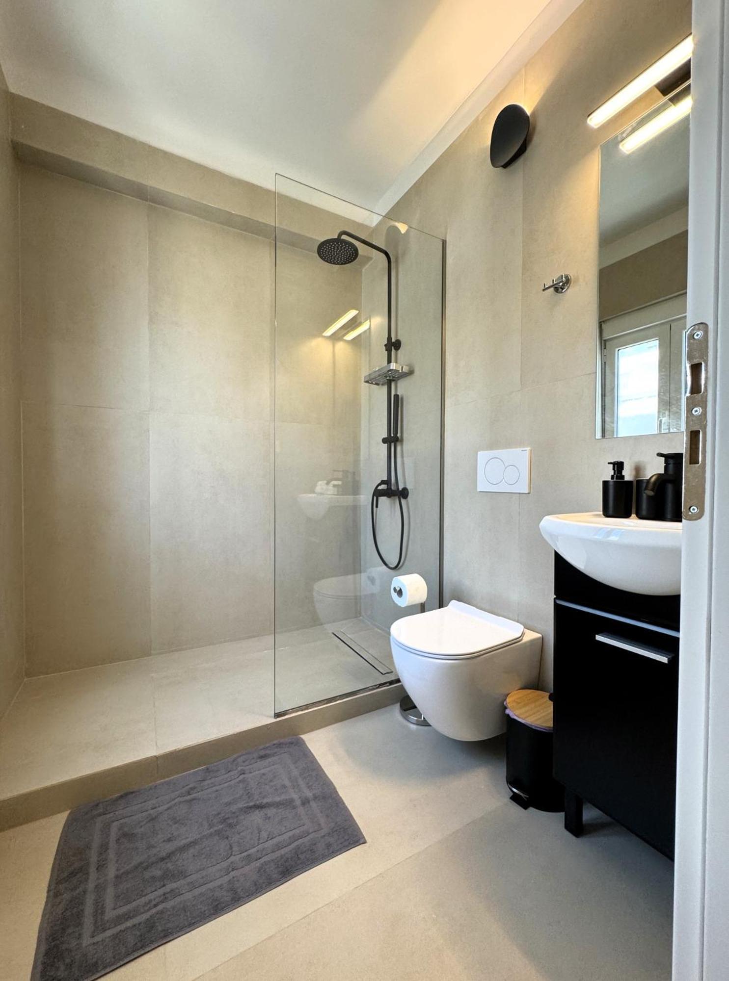 Piraeus Center Sea View Apartment Екстериор снимка